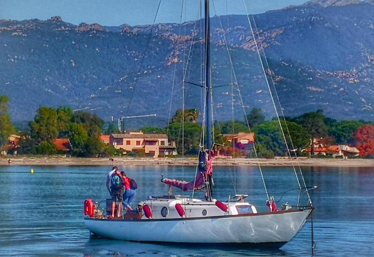 Stlocavoile 2, Seuls A Bord D Un Voilier Botel